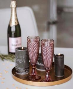 Бокал для шампанського Olens Амбер Рожевий 150 мл фото 1