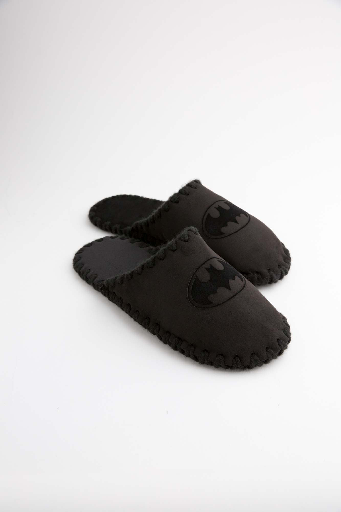 Чоловічі домашні капці Family Story Класичні Batman закриті Чорні