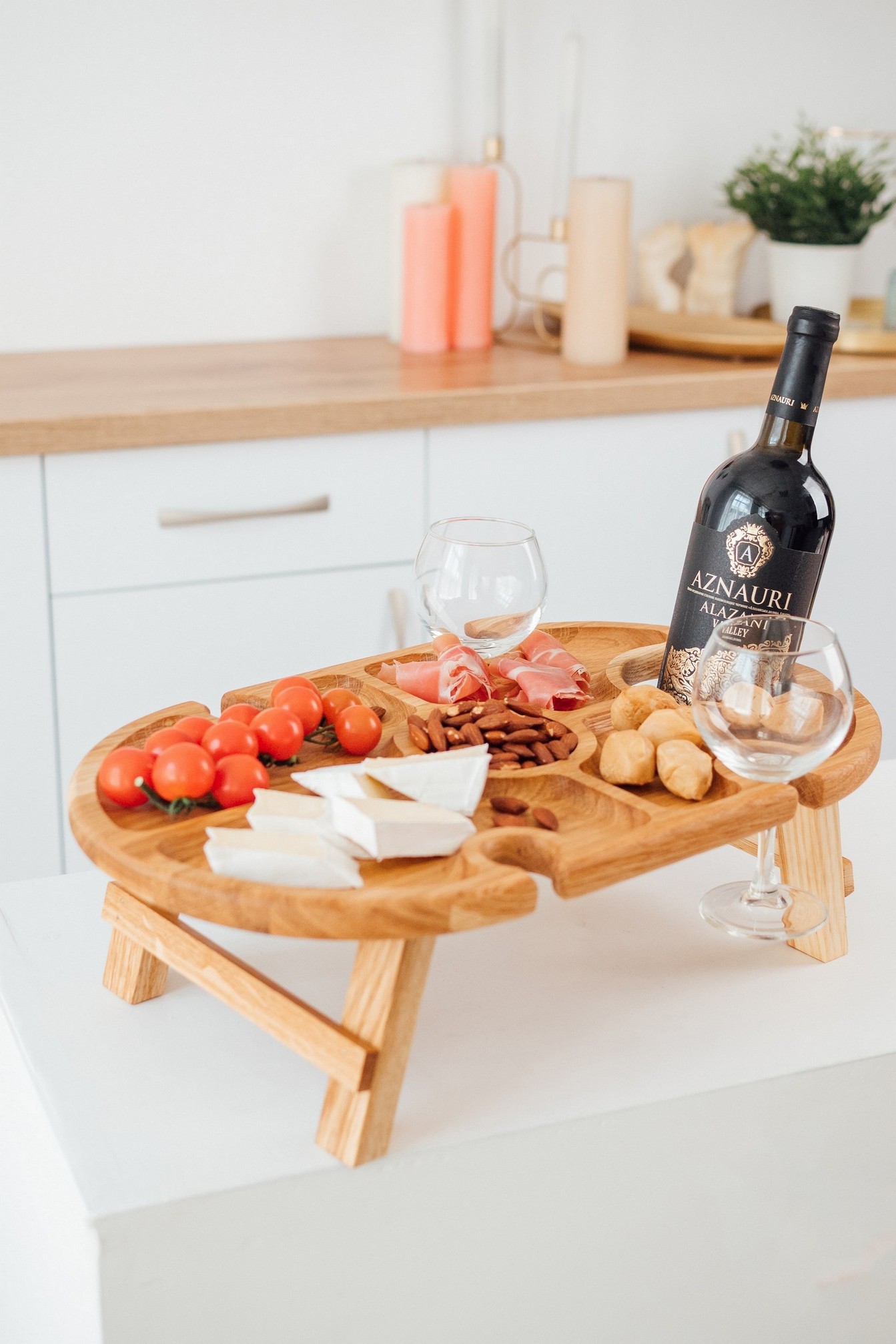 Винний столик Wood Decor на 4 келихи + отвір під пляшку Винний столик Wood Decor на 4 келихи + отвір під пляшку