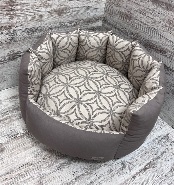 Лежак для котів та собак панама модель 1 “Ornament beige”