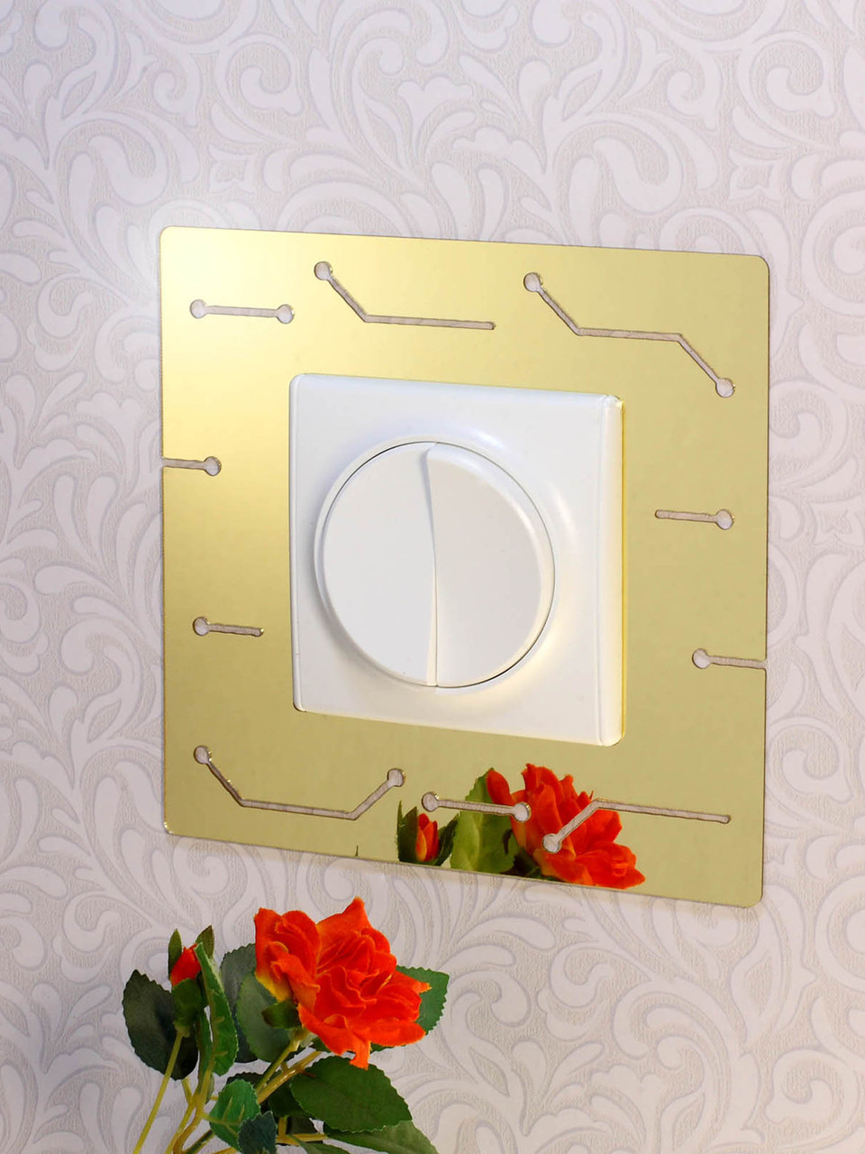 Зеркальный настенный акриловый декор рамка наклейка под выключатель №7 золото 1 шт.