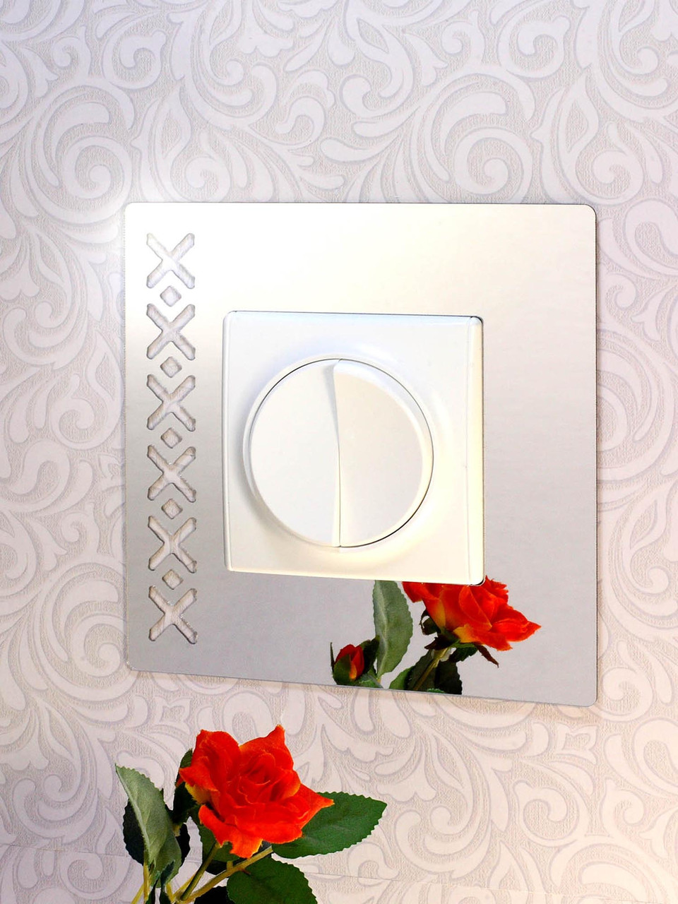 Зеркальный настенный акриловый декор рамка наклейка под выключатель №13 серебро 1 шт.