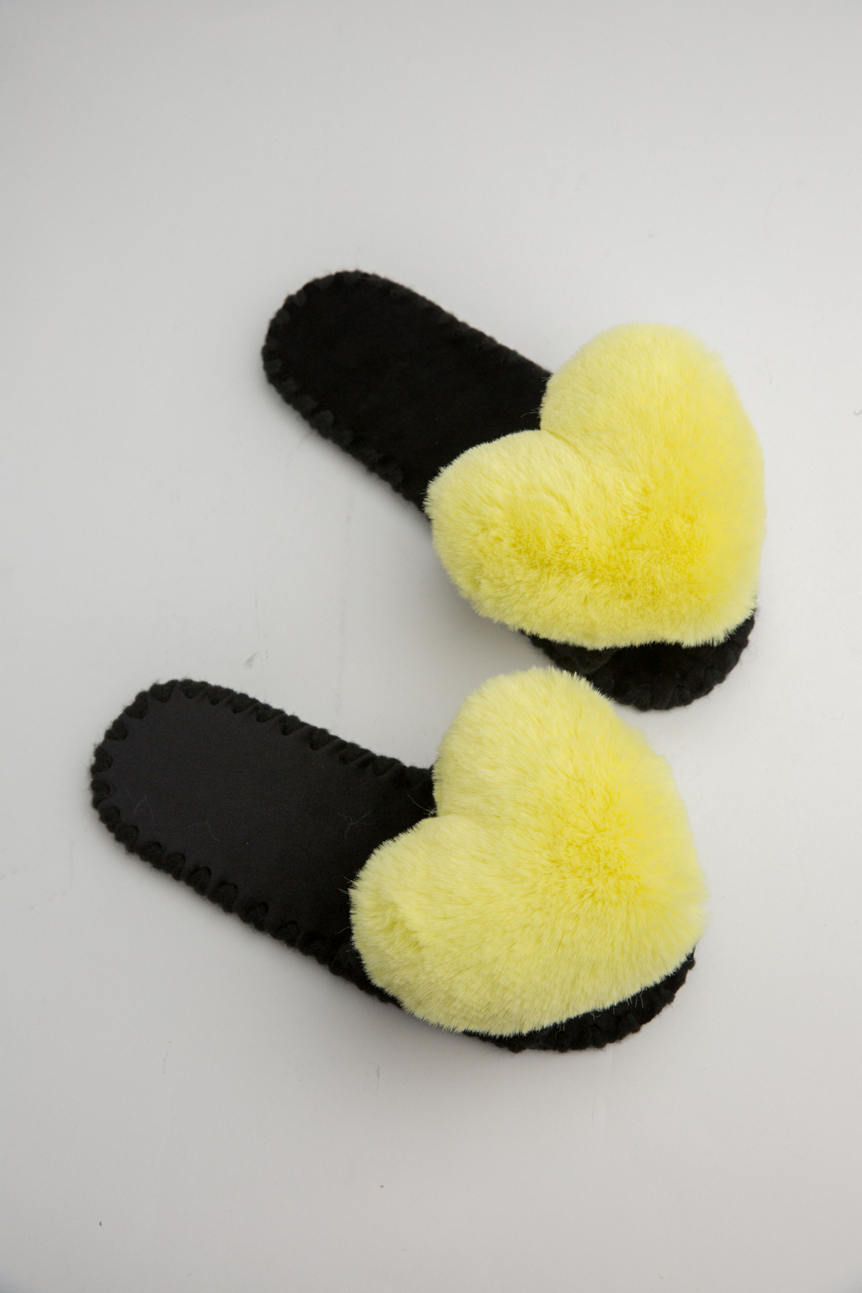 Детские домашние тапочки Family Story Сердечки Лимонные ЭВА 30-31 р