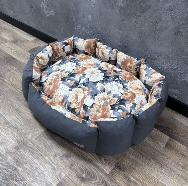 Лежак для котів та собак панама модель 1 “Ashen flowers brown”