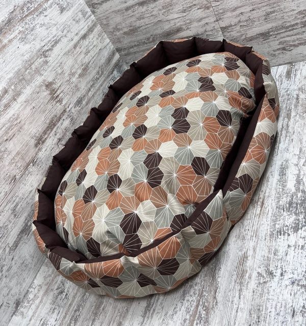 Лежак для котів та собак панама модель 1 “Figure ginger” Лежак для котів та собак панама модель 1 “Figure ginger”