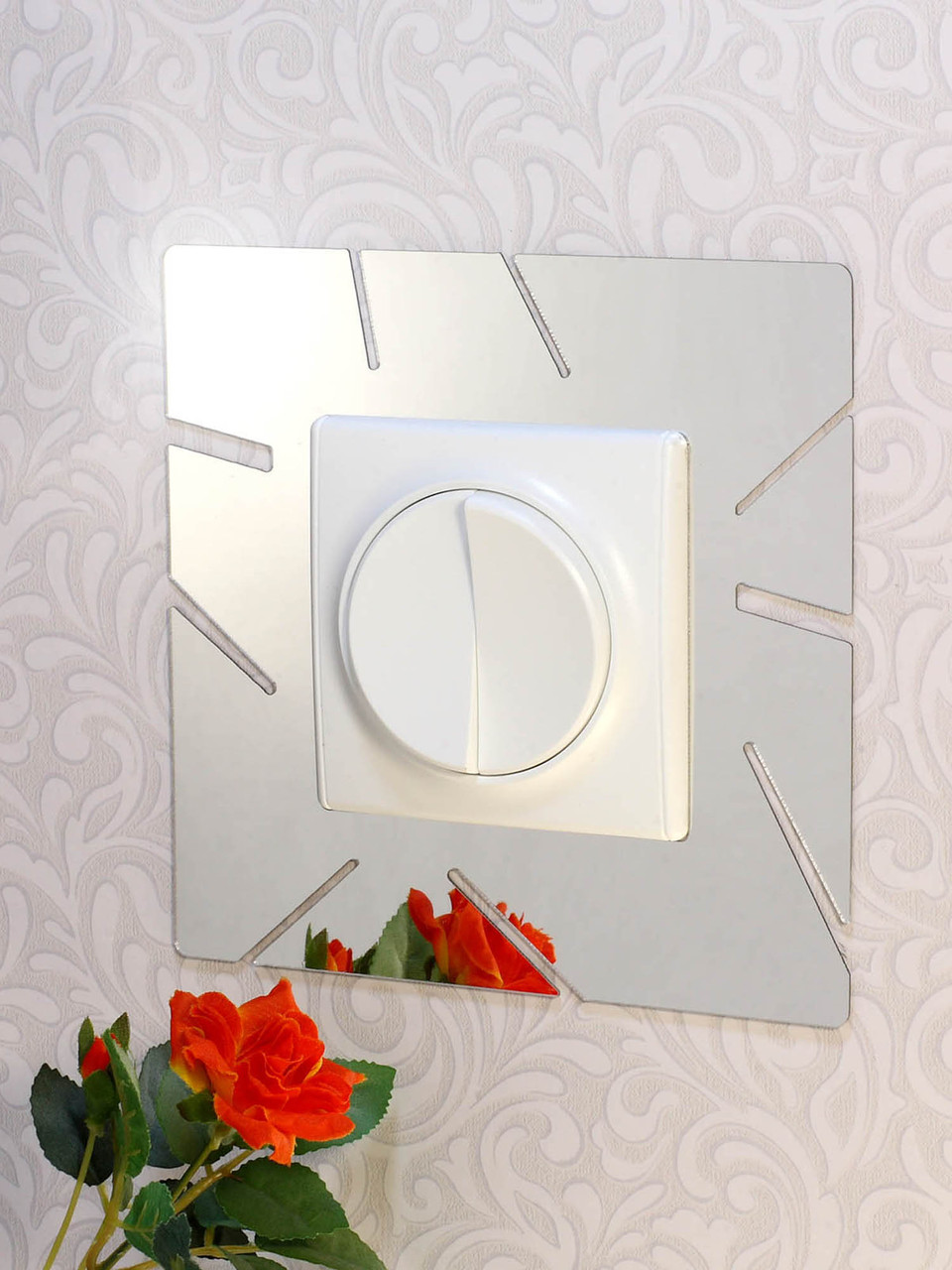 Дзеркальний настінний акриловий декор рамка наліпка під вимикач №6 срібло 1шт.