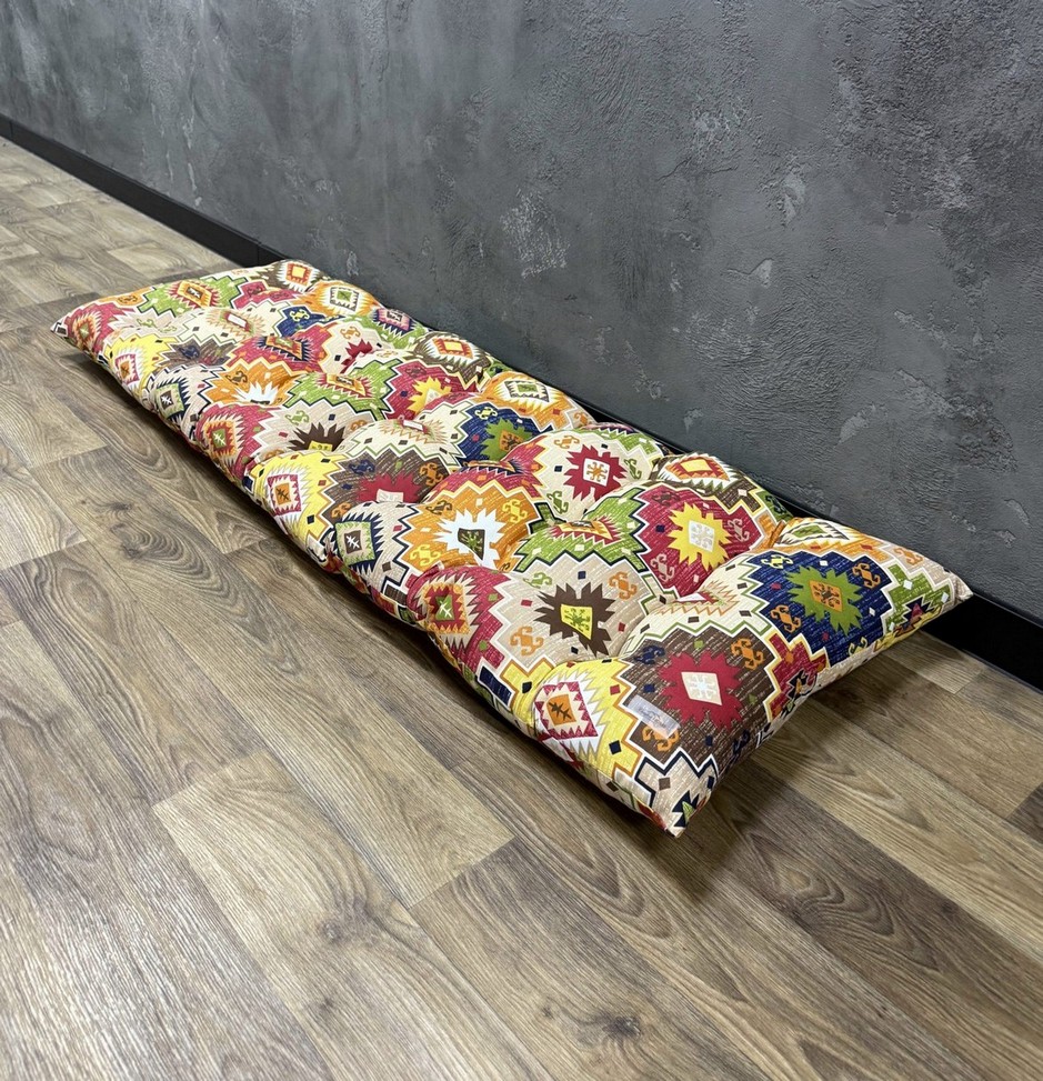 Подушка на підвіконник панама «Carpet» червоний