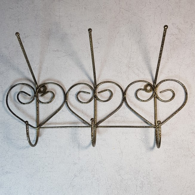 Вешалка DecorArt Сердце 3, 18x41 см, серый