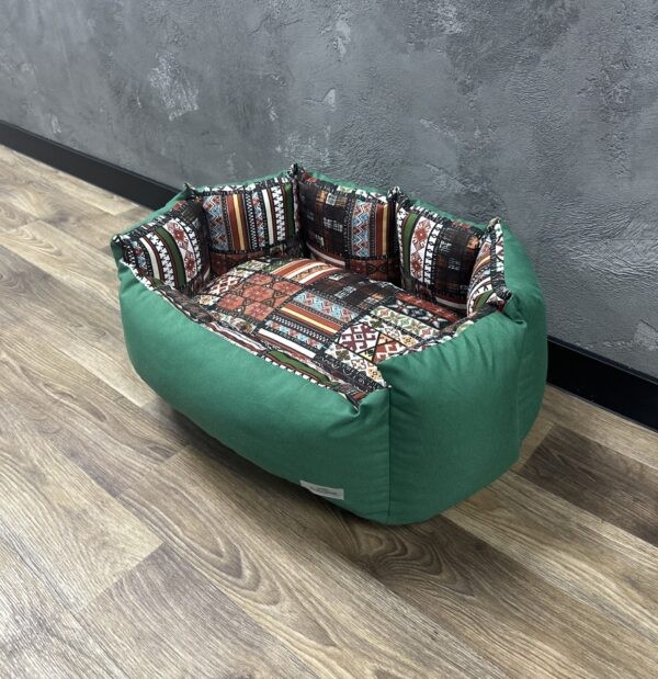 Лежак для котів та собак панама модель 1 “Patchwork design burgundy”