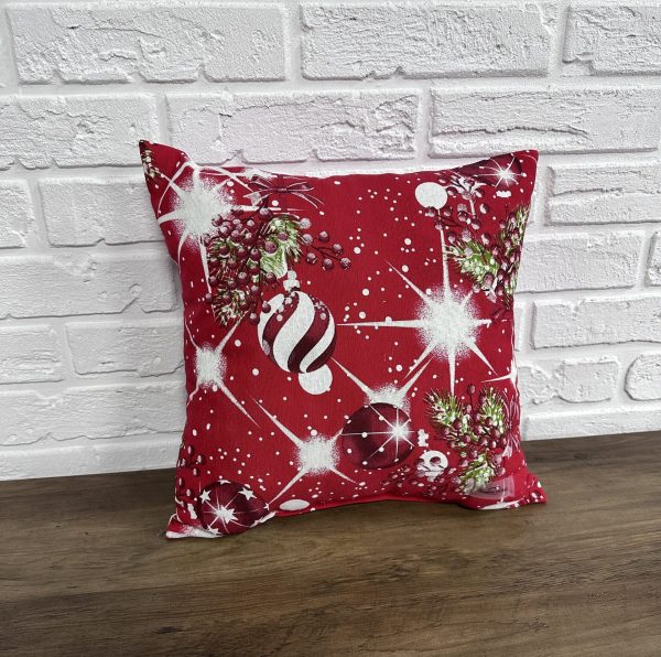 Подушка новогодняя X-mas red toys 40х40 см цельная Подушка новогодняя X-mas red toys 40х40 см цельная