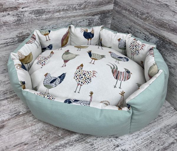 Лежак для кошек и собак панама модель 1 "Chickens" 50х40 см