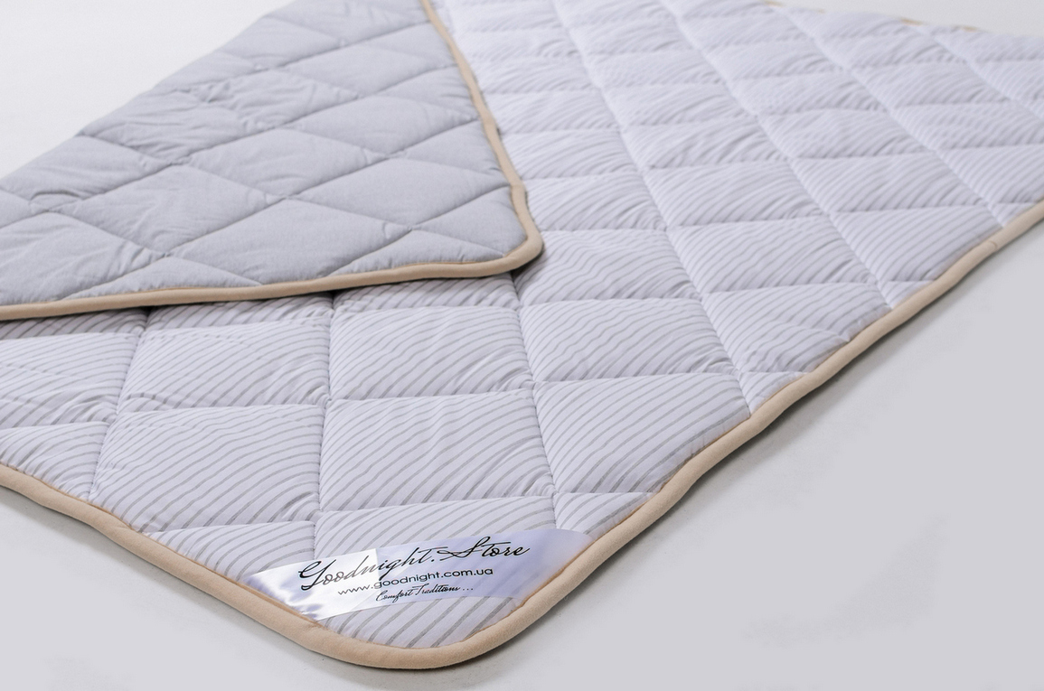 

Одеяло из шерсти мериносов Goodnight Store 250 серый-белый 220х200