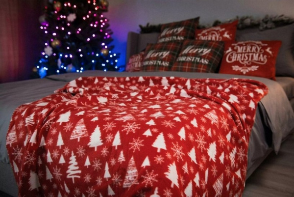 Плед Ardesto Fleece 130x160см, засніжені ялинки