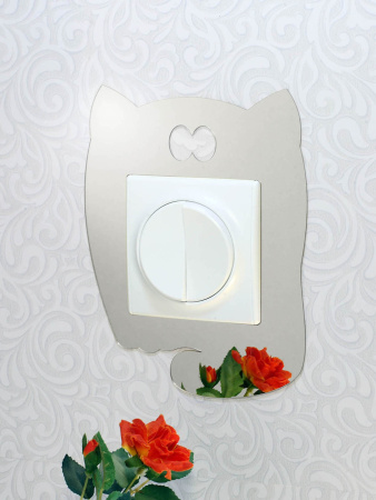 Дзеркальний настінний акриловий декор рамка наліпка під вимикач №1 срібло 1шт.