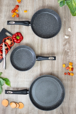 Набір сковорідок — 3 предмета Edenberg EB-1 731