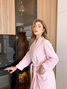 Жіночий велюровий халат довгий Pink в подарунковій упаковці  рожевий фото 4 Жіночий велюровий халат довгий Pink в подарунковій упаковці  рожевий фото 4