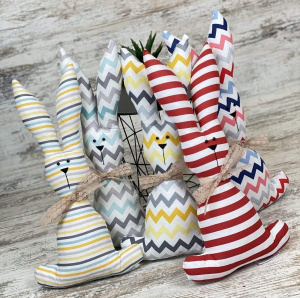Кролик пасхальный Stripe h45 см фото 2 Кролик пасхальный Stripe h45 см фото 2